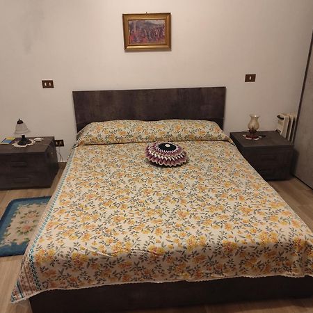 Casa In Antico Borgo Medievale A Tarano Ri, Via Giacomo Leopardi, 15 Villa Kültér fotó