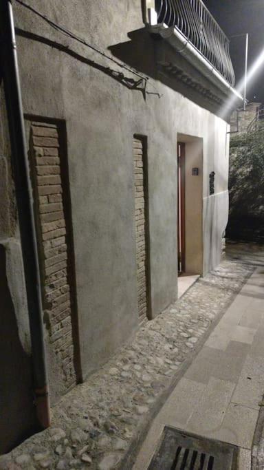 Casa In Antico Borgo Medievale A Tarano Ri, Via Giacomo Leopardi, 15 Villa Kültér fotó